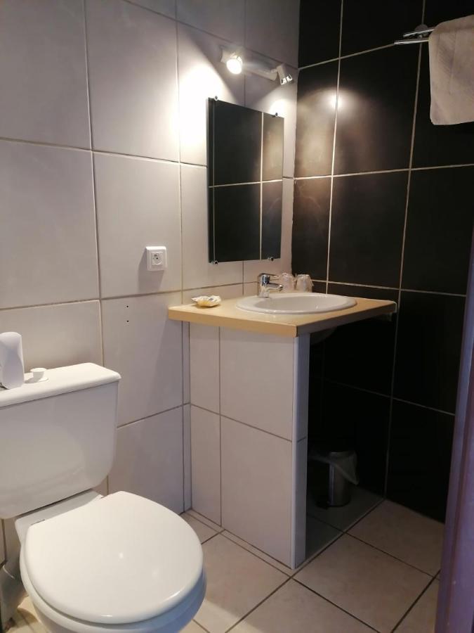 Hotel Restaurant L'Escale Le Grau-dʼAgde Esterno foto